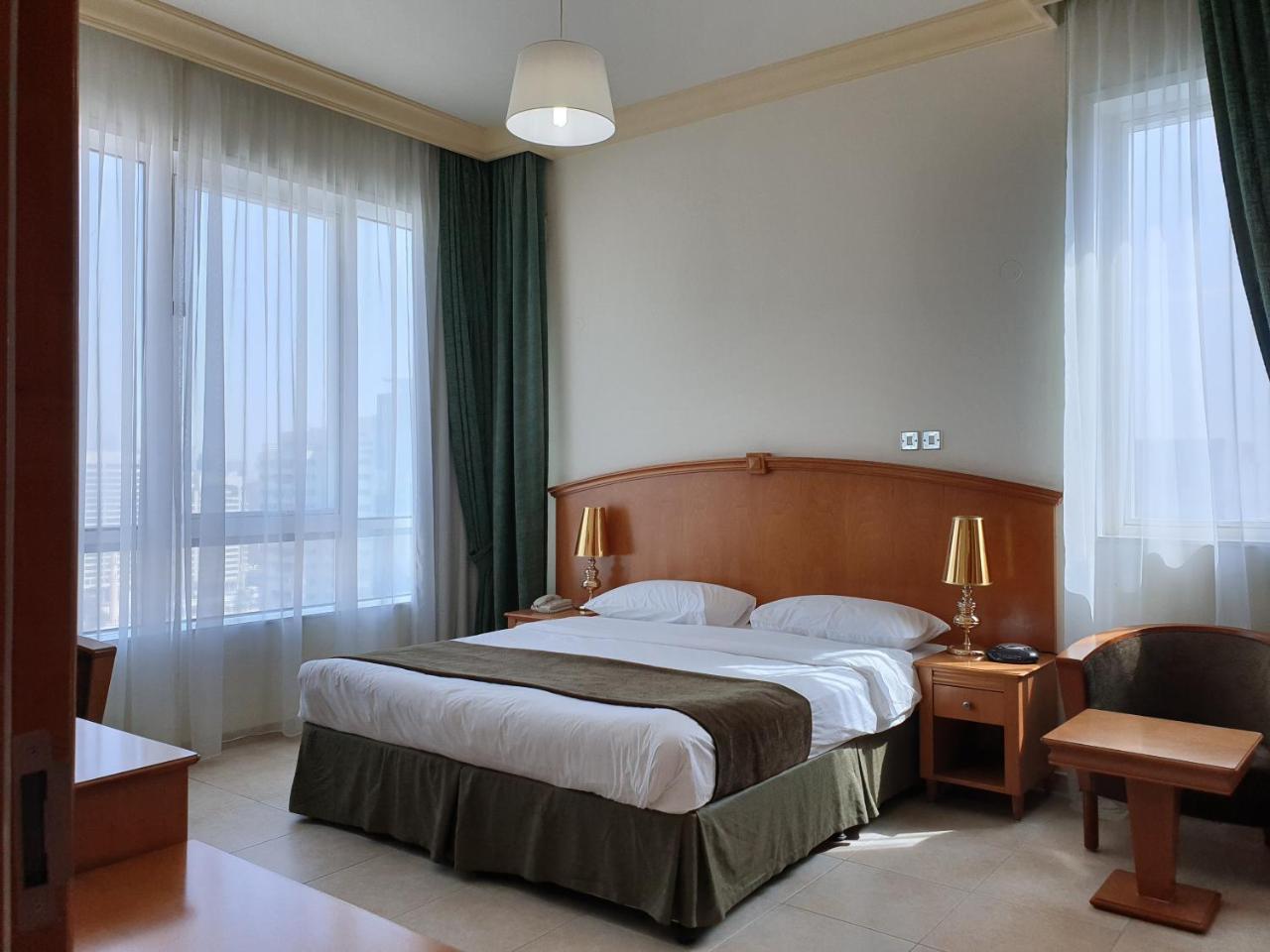 Platinum Hotel Apartments 아부다비 외부 사진